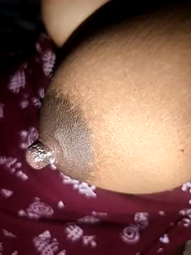 Anuji--_--_--_--_ webcam