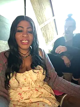 AmazonianMistress webcam