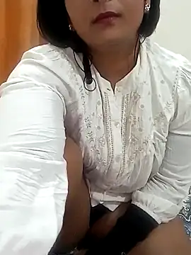 queen_kushi4 - Queen_Kushi4's free webcam - UK Sex Cams