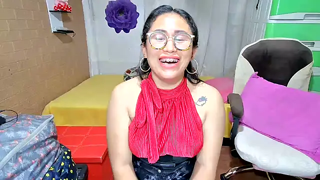 Filipina_Desire webcam