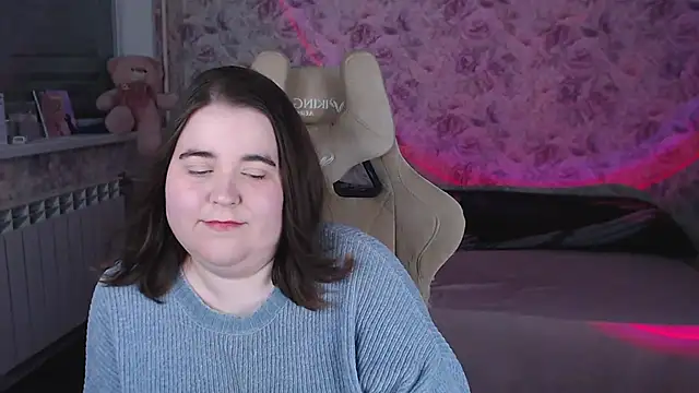 Estelle_Hicks webcam