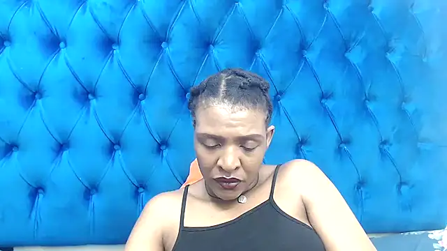 SpicyQueenxxxx webcam