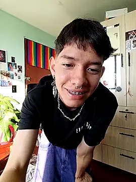 heyy_noah11 webcam