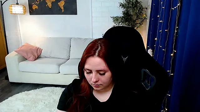 Hennessy_bunny webcam