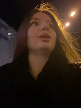 Webcam Model (KrisMagnoly)  is live.Free join now!