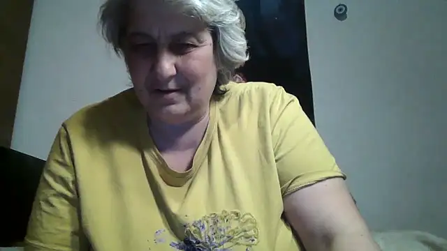 ExquisiteMature webcam