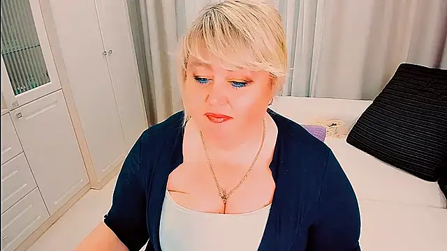 BIGTITSBBW webcam