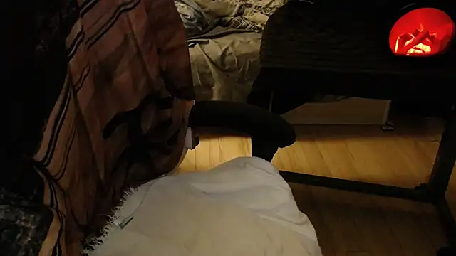 angecornuxo - AngecornuXO's free webcam - UK Sex Cams