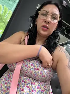 You-kitty2025 live sex cam