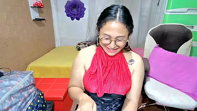 filipina_desire - Filipina_Desire's free webcam - UK Sex Cams