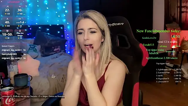 Lisaonthemoon webcam