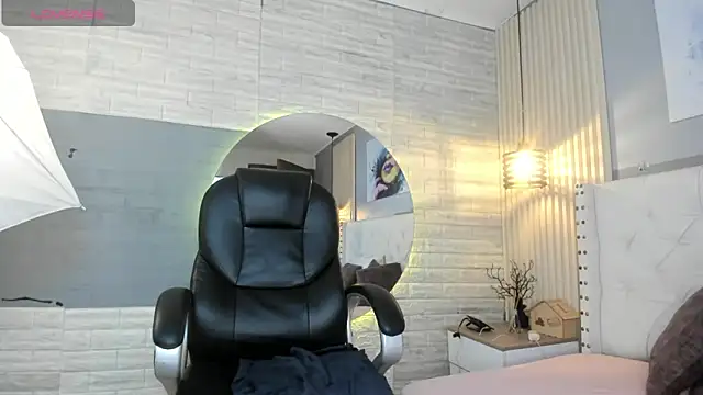 scarletbaker_ webcam