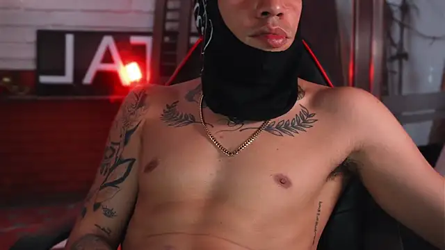 AlphaMasterXxx webcam