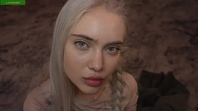 KristalCrowner webcam