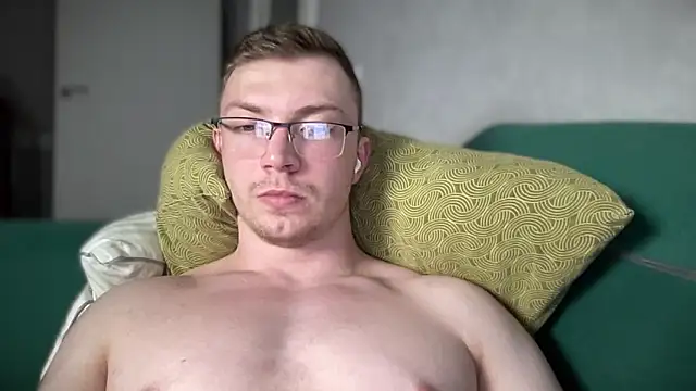 iron__chap webcam