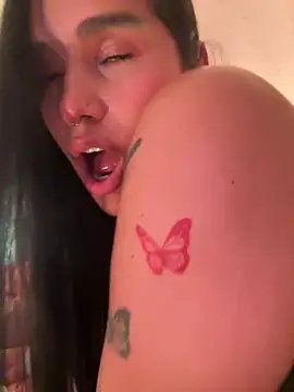 Bella__Wood live sex cam