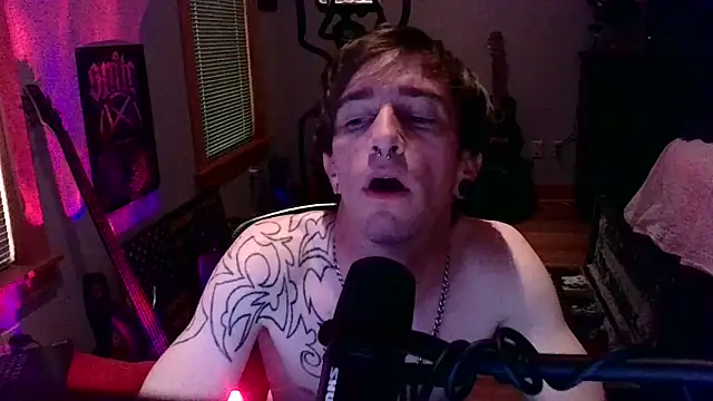 LEVIATHANX666 webcam