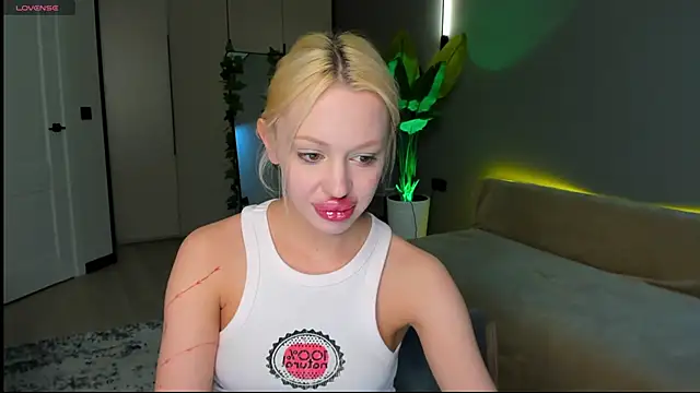 Luna_Beverly webcam