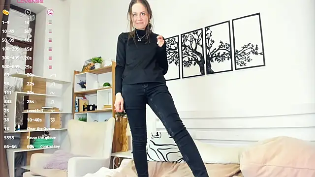 MalvinaTrafford webcam