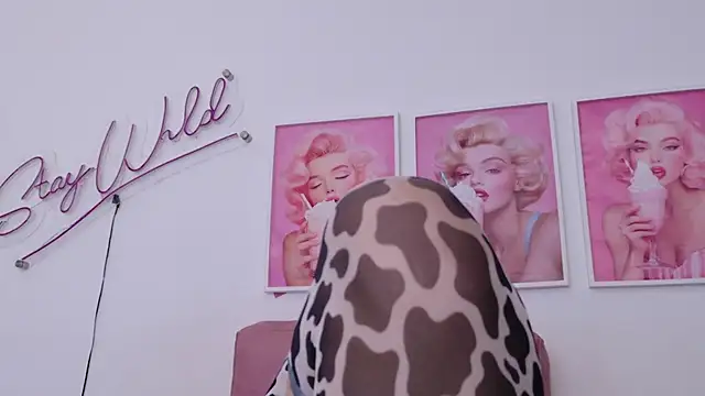 Adele_LatinLady webcam