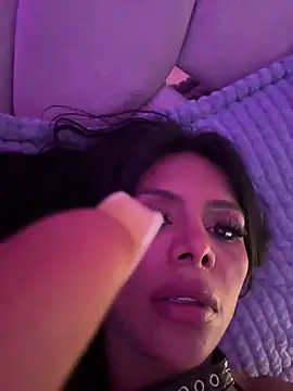 HOT_LADY_777 live sex cam