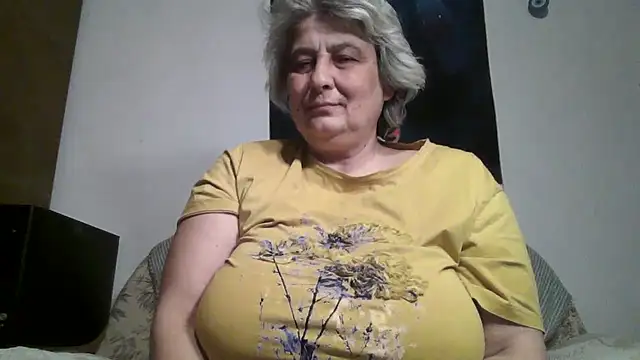 ExquisiteMature webcam