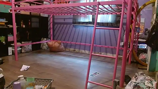 watermellonpussy webcam