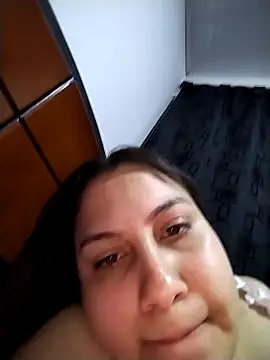 esmeralda_jadees webcam