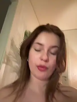 MaribelRiver's live cam