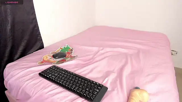 Olivia_Stevens webcam