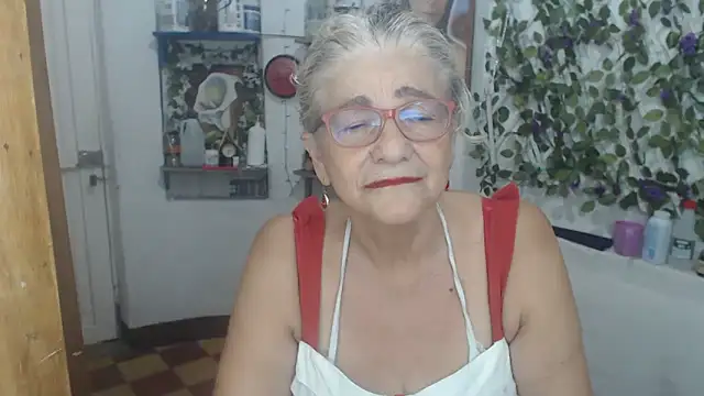 FunnyGrandma webcam