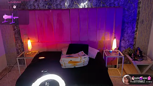 lilithst_ webcam