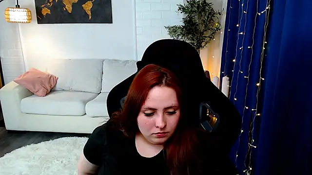 Hennessy_bunny webcam