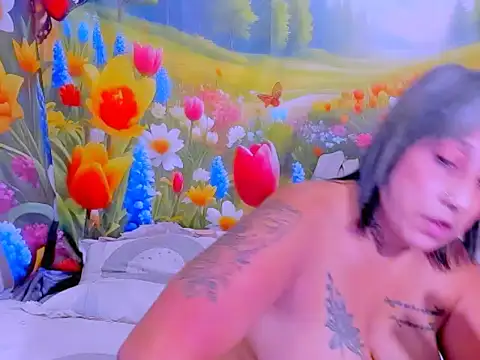 indianroxy webcam
