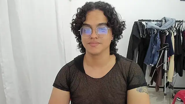 Diane_blossom webcam