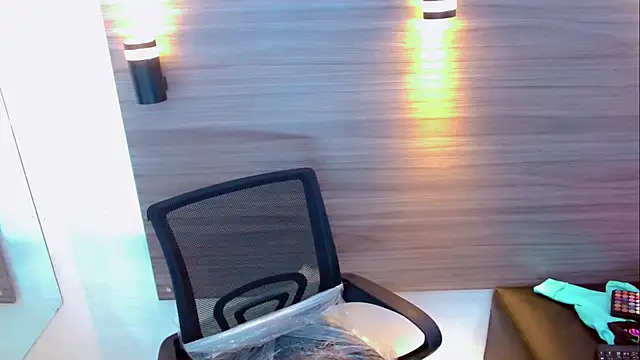 JessicaHott01 webcam