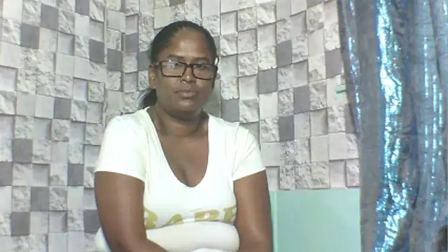 Exotic_indian95 webcam