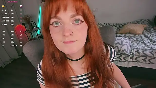 Alice_CutePerv webcam