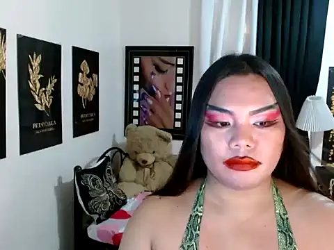 TSbrianaHugeCock webcam