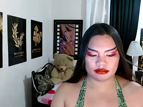 TSbrianaHugeCock webcam