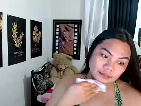 TSbrianaHugeCock webcam