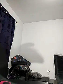 LucyDiamonds1 webcam