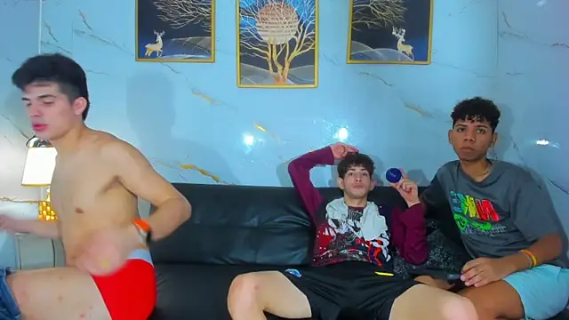 Spicy_guys webcam