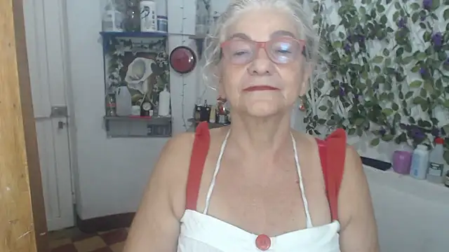 FunnyGrandma webcam