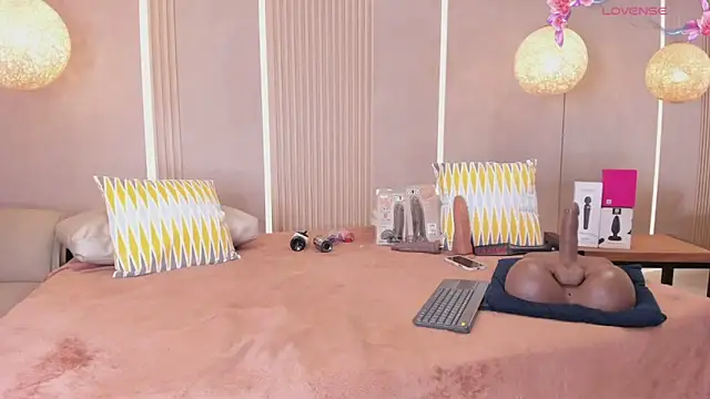 sabrina_shark_ webcam