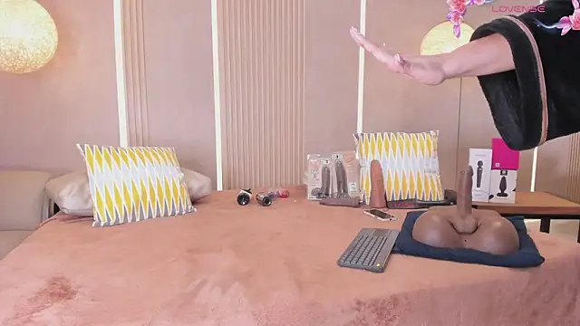 sabrina_shark_ - Live Cam