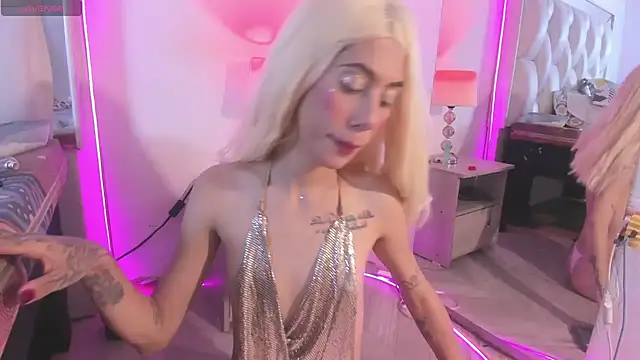 Darlyn_tenderhot__ webcam