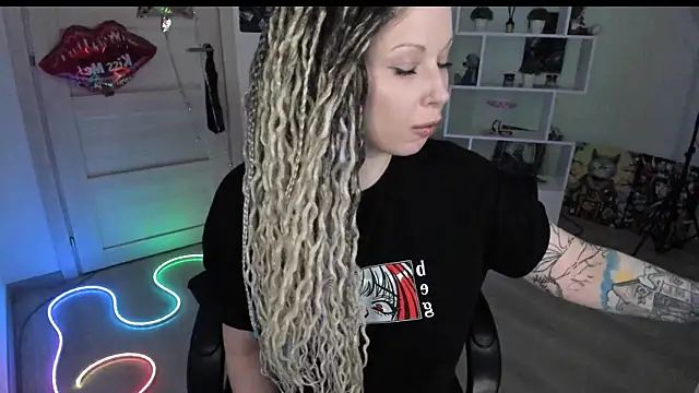 HoneySallyMoore webcam