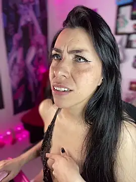 Webcam Model (Sky_Girl_LS)  is live.Free join now!