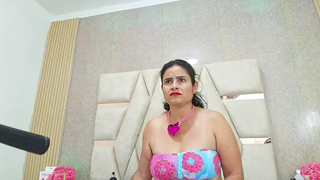 CrystallGomes webcam